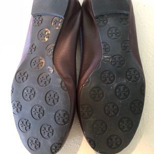 Tory Burch Reva Ballet Flats size 7M port/brwn